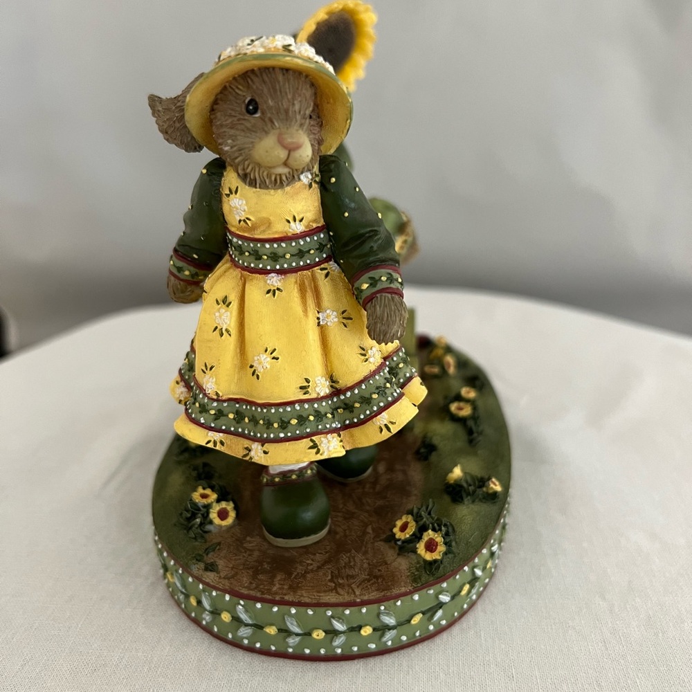 Vintage DEMDACO Woodsong 2002  “Wonder at the Little Things” Little mouse.